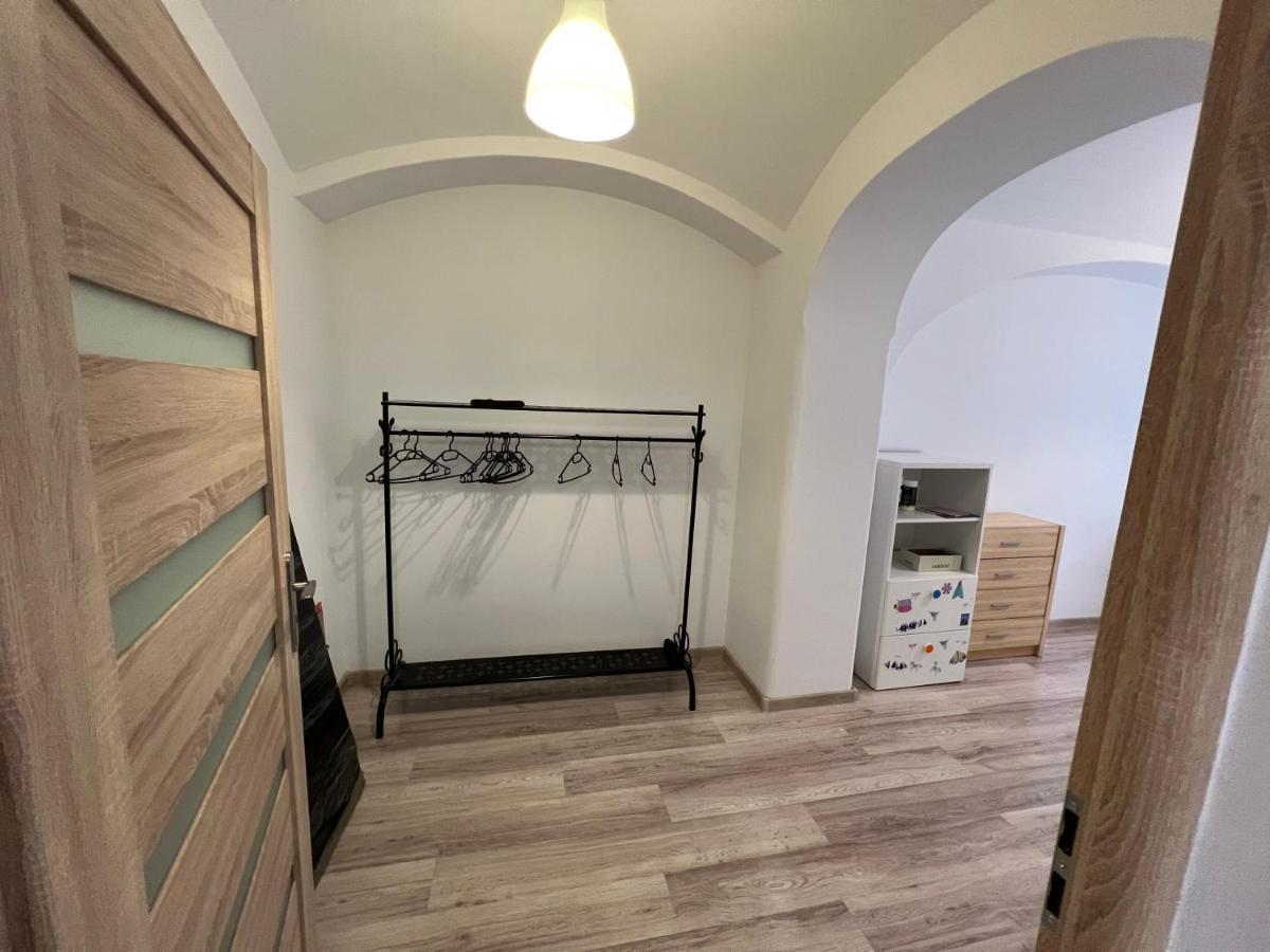 Apartament 3 Pokojowy Z Parkingiem Daire Zabkowice Slaskie Dış mekan fotoğraf
